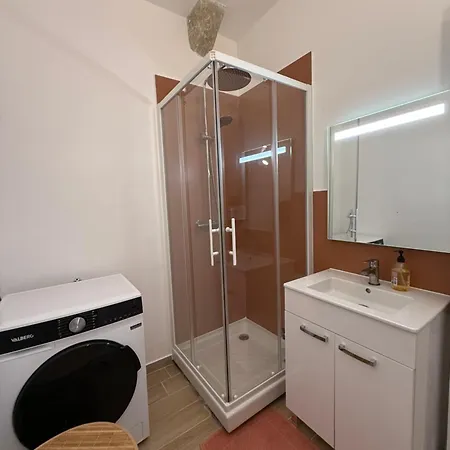 T2 Entier Апартаменты Нант